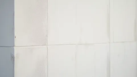 Tynk kornik jak nakładać